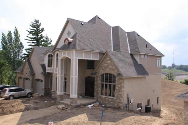 Royal Premier Homes - Eco Friendly Home Builders London - Crestwood I - House Outside Front View